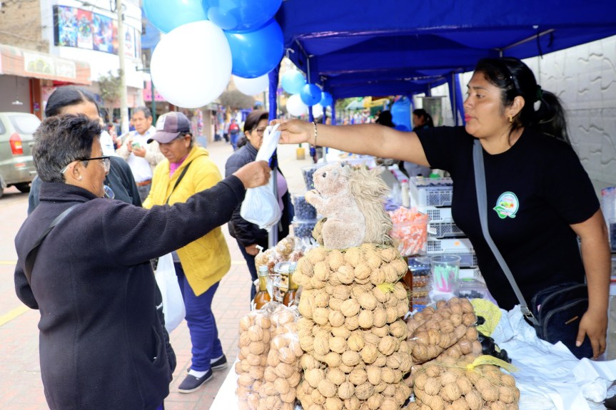 Se inaugura la quinta feria agropecuaria «Mi Chacra&nbsp;Huaralina»