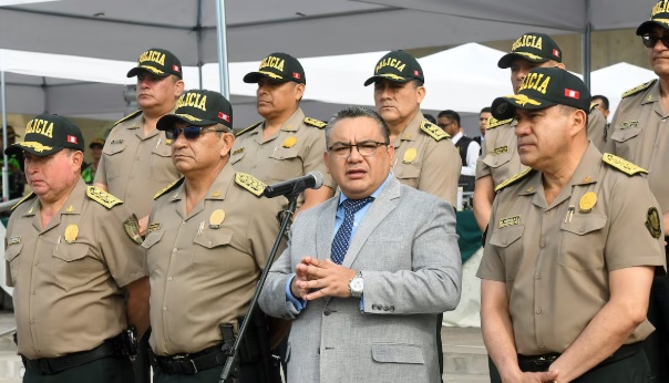 Santiváñez descarta regreso de Colchado a la Diviac tras levantamiento de&nbsp;suspensión