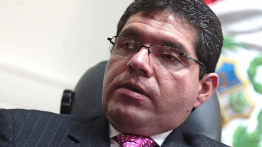 Poder Judicial ordenó la ubicación y captura del excongresista Michael Urtecho y de su&nbsp;esposa