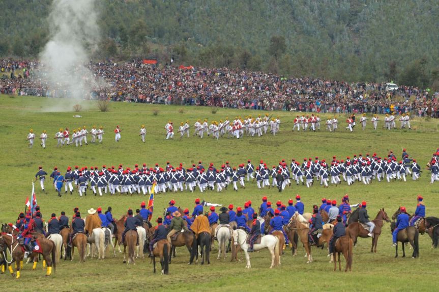 Bicentenario de la batalla de Ayacucho: escenificación cautivó a miles de&nbsp;asistentes
