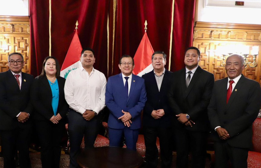 Aucallama presente en la firma de la autógrafa de la ley que crea un Fondo Social para invertir en áreas de influencia del terminal&nbsp;portuario