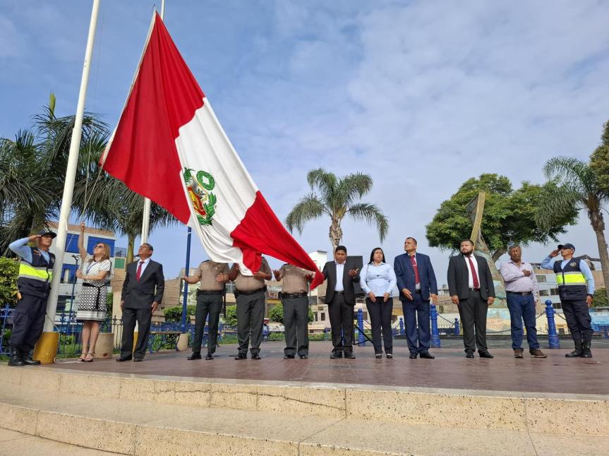 Regidora provincial y gerente de Seguridad Ciudadana encabezaron ceremonia de izamiento&nbsp;dominical