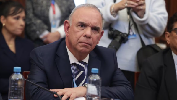 Osiptel: Presidente ejecutivo utilizó vehículo del Estado para trasladarse a universidad donde dicta&nbsp;clases