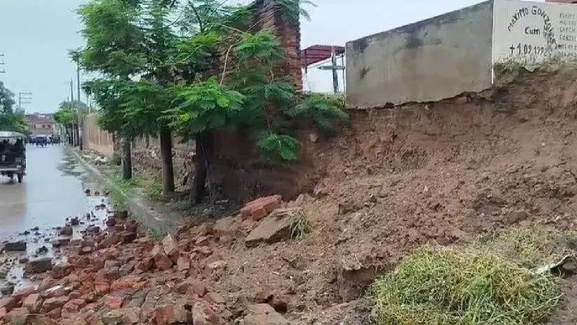 Cae pared de cementerio y nichos quedan expuestos tras lluvias intensas en&nbsp;Tumbes