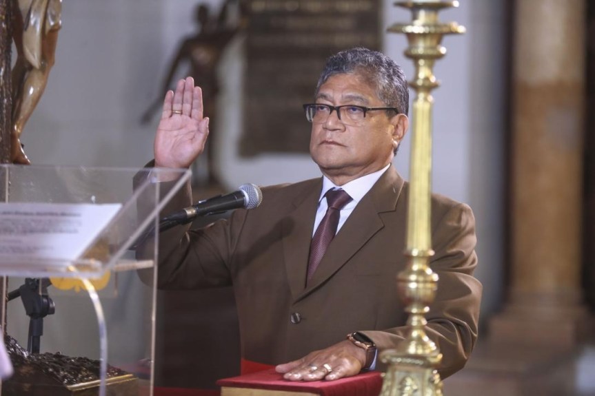 Juan Alcántara, amigo de Nicanor Boluarte, es el nuevo titular de&nbsp;Justicia