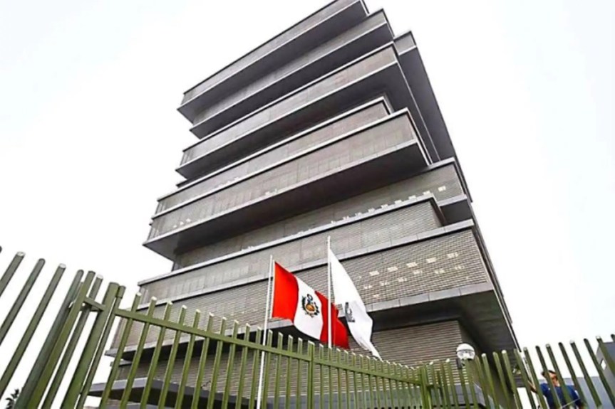 Minedu separa 2,160 docentes y administrativos con condenas o procesos por delitos&nbsp;graves