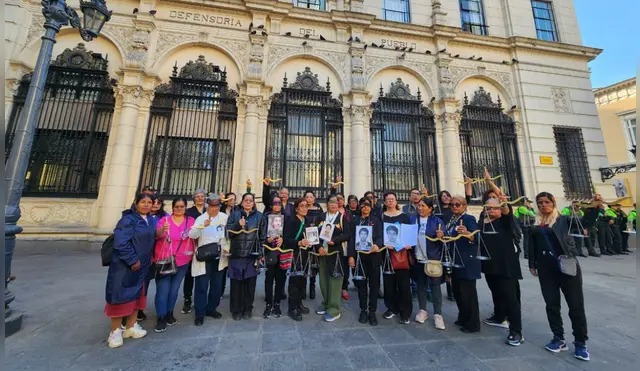 Familiares de víctimas exigen a Defensor del Pueblo retirar demanda que podría blindar Ley de&nbsp;Amnistía
