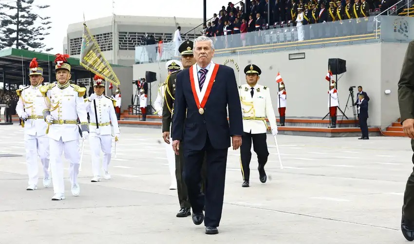 Rospigliosi busca eximir de culpa a PNP y FF.AA que maten a manifestantes en&nbsp;protestas