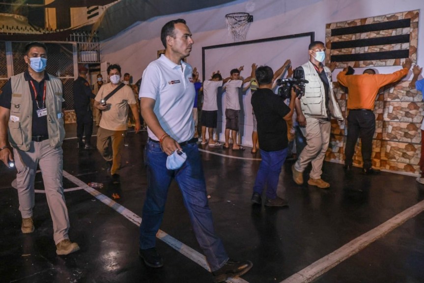 Presidente José Jerí lideró requisa total en penales de Huacho y&nbsp;Huaral
