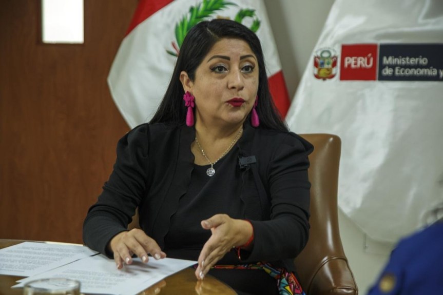 Denisse Miralles sobre salida de Hernando De Soto: «quería hacer cambios&nbsp;adicionales»